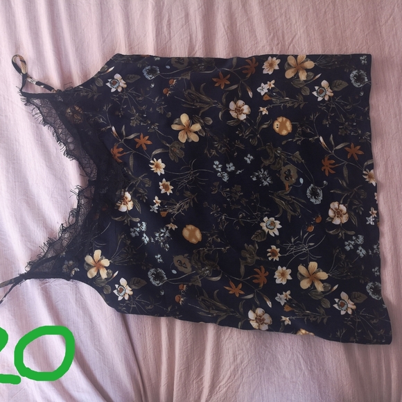 Vêtements divers - Picture 2 of 12